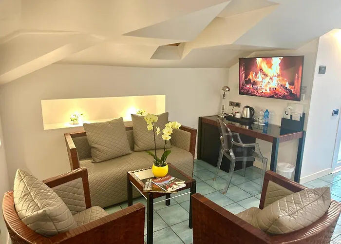 Club House Отель Римини