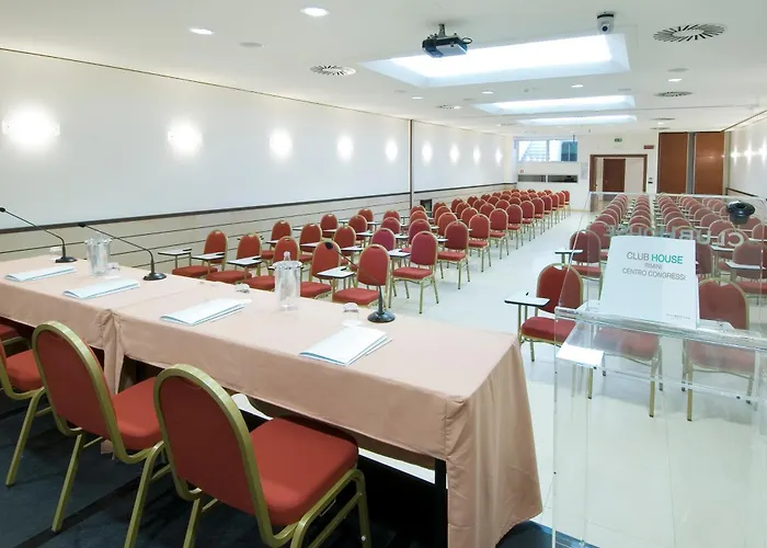 Отель Club House 4*