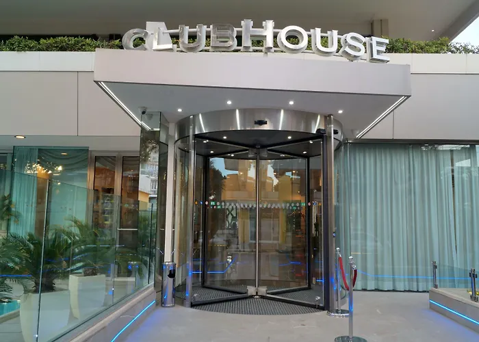 Отель Club House Римини