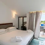كلوب هاوس فندق 4*