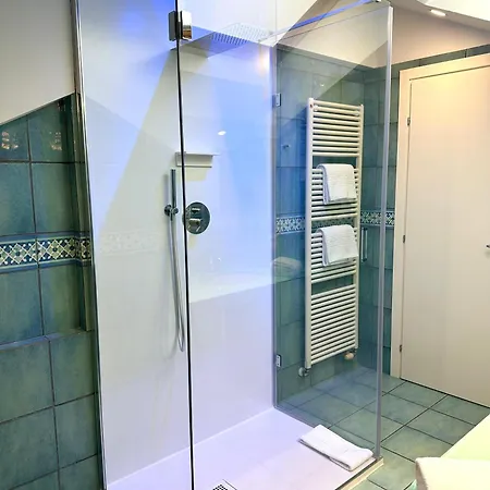 מלון Club House