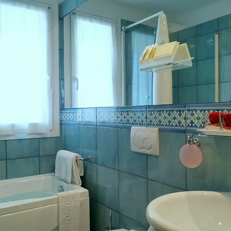 Club House 4*