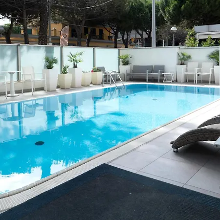 Club House 4* Ρίμινι