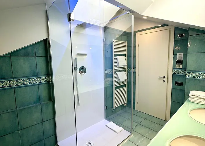 Club House Hotel