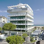 Club House 4* רימיני