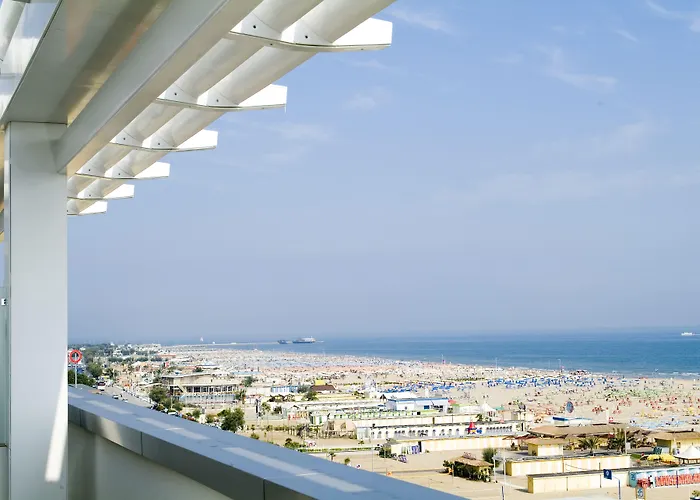 Club House Ξενοδοχείο 4*