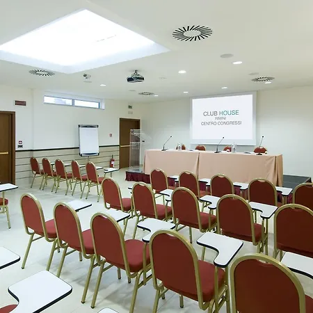 Hotell Club House 4*